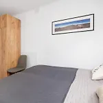 Sarnia Hq Container House In With Garden And Air Conditioning By Renters 度假居