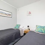 Sarnia Hq Container House In With Garden And Air Conditioning By Renters 度假居 *