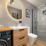 Sarnia Hq Container House In With Garden And Air Conditioning By Renters 度假居