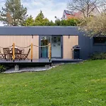 Sarnia Hq Container House In With Garden And Air Conditioning By Renters