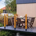 Sarnia Hq Container House In With Garden And Air Conditioning By Renters 别尔斯克-比亚拉