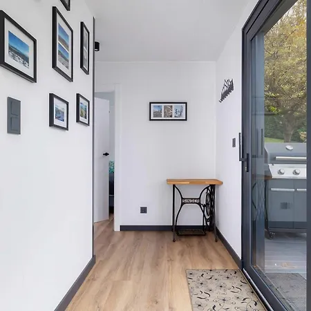 Sarnia Hq Container House In With Garden And Air Conditioning By Renters Bielsko-Biała