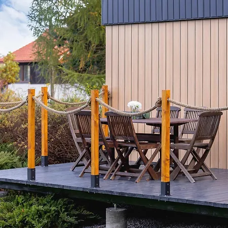 Sarnia Hq Container House In With Garden And Air Conditioning By Renters Bielsko-Biała