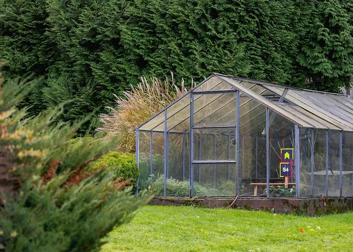 بيت للعطل Sarnia Hq Container House In With Garden And Air Conditioning By Renters